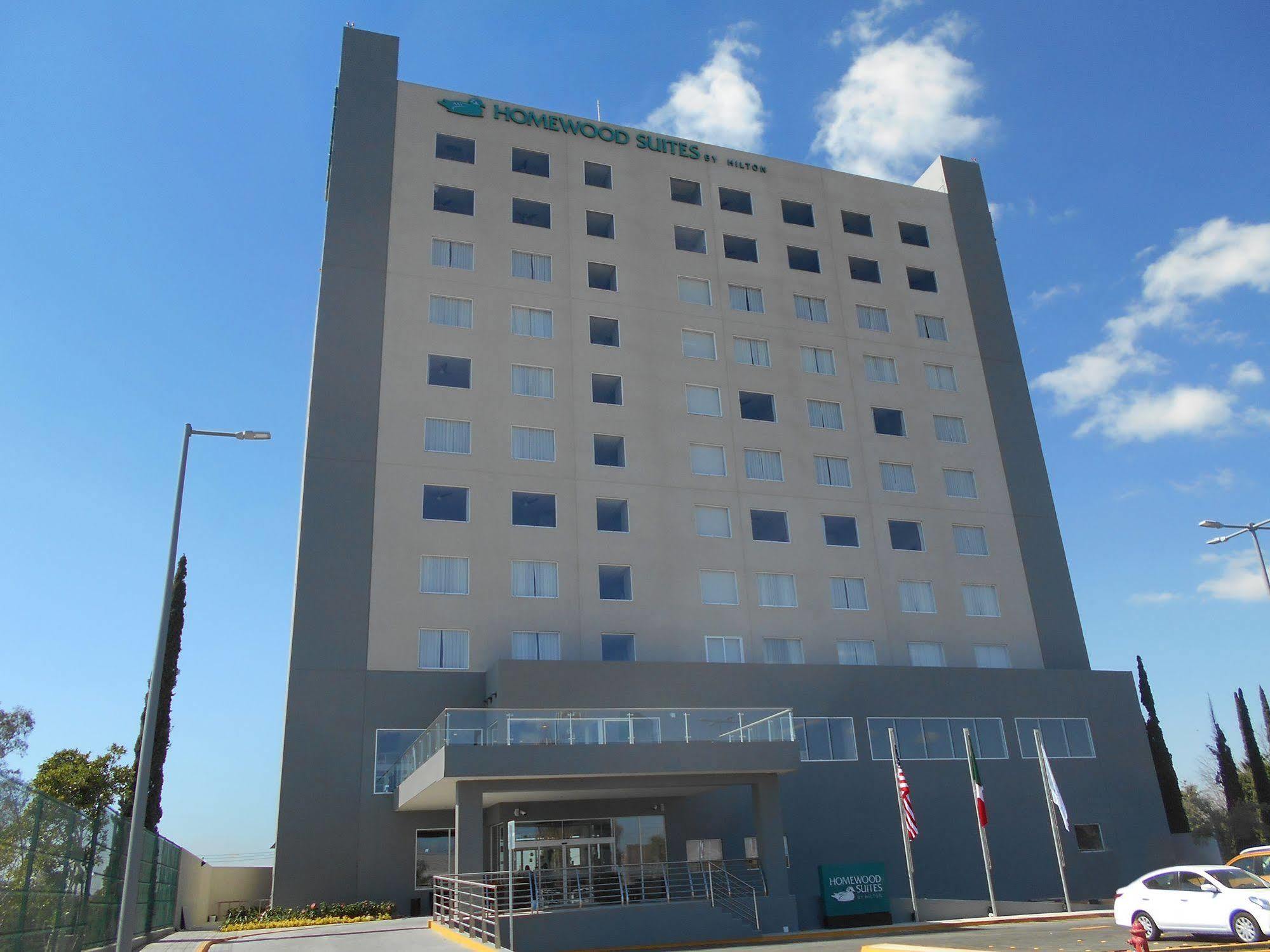 Fiesta Inn Suites Aeropuerto Del Bajio Silao Exterior photo